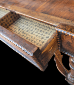 18th Century Italian Walnut Dressing Table - Image 3